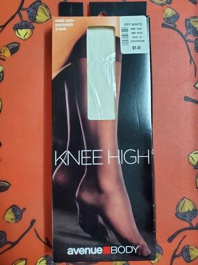 Off White Knee Highs 3 Pair. 10-13